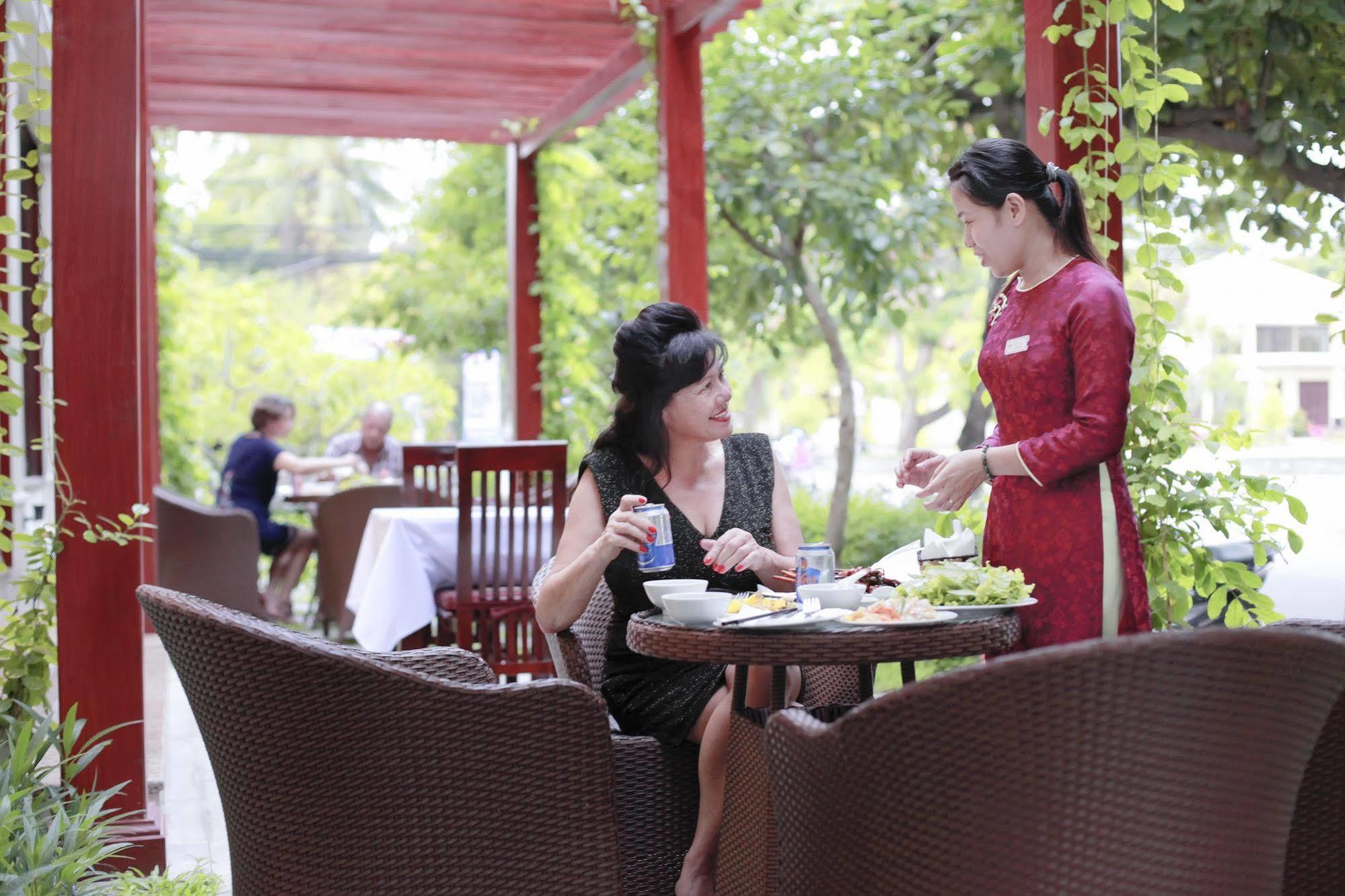 ฮอยอัน ทราเวล ลอดจ์ โฮเต็ล Hotel ภายนอก รูปภาพ